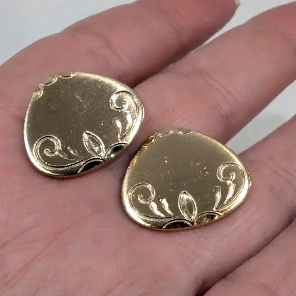 Vintage Brushed Gold Tone Flex-Let Cuff Links